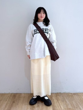「高見え」｜「アイテム（スウェット）」を使った、yuiさん（レディース・158cm）の春コーディネート