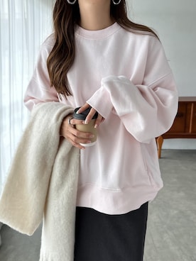 「アイテム（スウェット、ピンク系）」を使った、andmeさん（レディース・160cm）の秋コーディネート