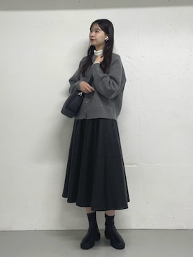 「URBAN RESEARCH DOORS（アーバンリサーチドアーズ）の切替えフレアスカート（スカート、ブラック系）」を使った、macoさん（レディース・172cm）の秋コーディネート