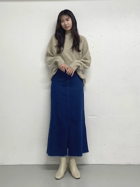 「URBAN RESEARCH DOORS（アーバンリサーチドアーズ）のDenim Flare Skirt（スカート、ブルー系）」を使った、macoさん（レディース・172cm）の秋コーディネート