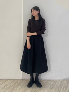 「URBAN RESEARCH DOORS（アーバンリサーチドアーズ）のバルーンスカート（スカート、ブラック系）」を使った、macoさん（レディース・172cm）の秋コーディネート