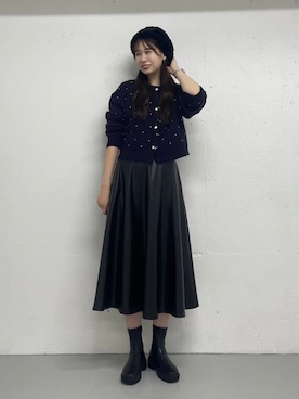 「URBAN RESEARCH DOORS（アーバンリサーチドアーズ）の切替えフレアスカート（スカート、ブラック系）」を使った、macoさん（レディース・172cm）の秋コーディネート