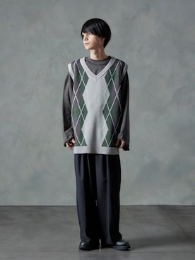「ニットベスト」｜「アイテム（スウェット）」を使った、Nilway_officialさん（メンズ・171cm）の秋コーディネート