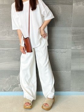 「OMNES（オムネス）の接触冷感オーバーサイズ半袖プルオーバー（Tシャツ/カットソー、ホワイト系）」を使った、𝗧𝗼𝗻𝗮𓃟𝗡𝗮𝘀𝗵𝗶さん（キッズ・122cm）の夏コーディネート