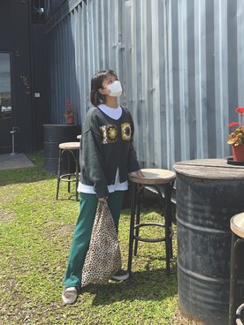 「niko and...（ニコアンド）のアイテム（カーディガン/ボレロ、グリーン系）」を使った、Zoe/肉伊さん（レディース・157cm）の春コーディネート