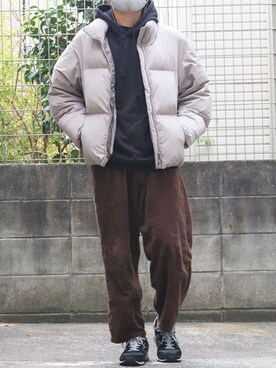 「RUUBON（ルーボン）のアイテム（パーカー）」を使った、シゲさん（メンズ・170cm）の冬コーディネート