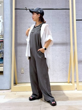 「テーマパーク」｜「アイテム（サロペット/オーバーオール）」を使った、ぴんさん（レディース・153cm）の夏コーディネート