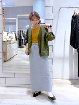 「アイテム（デジタル腕時計）」を使った、ぴんさん（レディース・153cm）の秋コーディネート