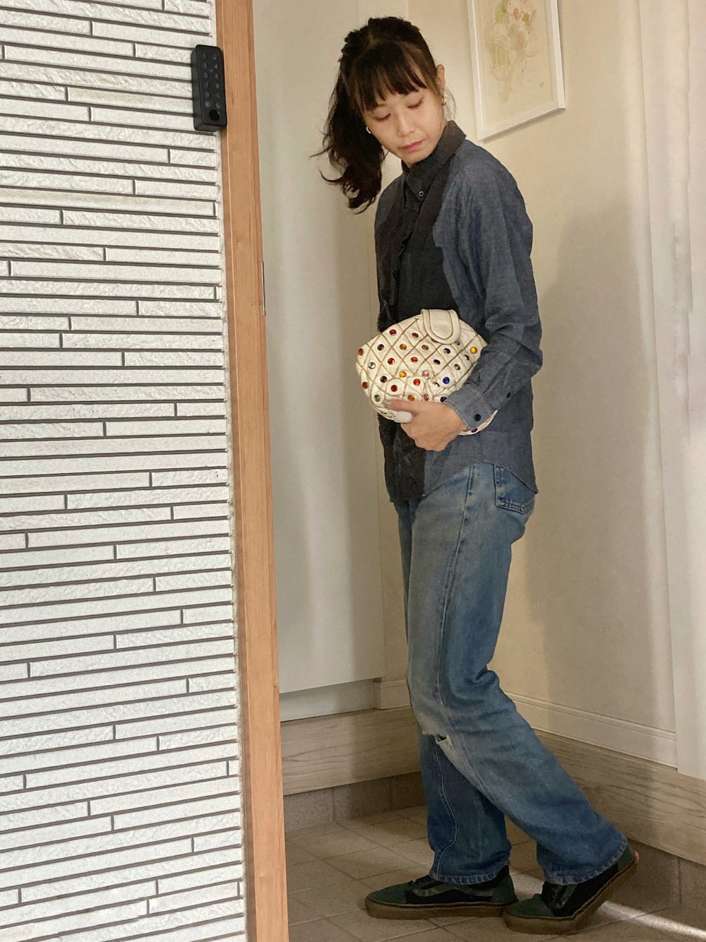 「秋っぽコーデ更新中、秋服、古着コーデ、古着女子、古着MIX、ヴィンテージ デニム、リーバイス501」｜「Levi'sのアイテム（デニムパンツ、ブルー系）」を使った、33さん（骨格ナチュラル・レディース・167cm）の秋コーディネートの1枚目の写真