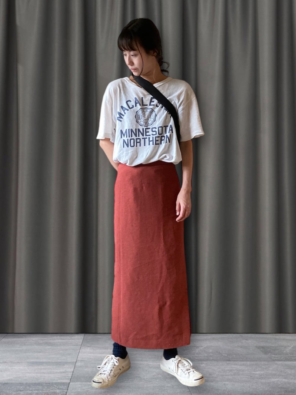 「ジャックパーセル、主婦コーデ」｜「Championのアイテム（Tシャツ/カットソー、ホワイト系）」を使った、33さん（レディース・167cm）の秋コーディネートの1枚目の写真