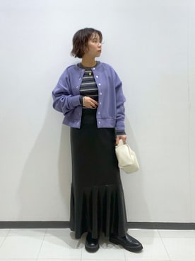 「パープル×黒」｜「アイテム（スカート）」を使った、あかぷくさん（レディース・160cm）の冬コーディネート