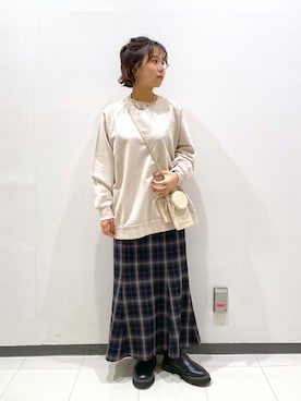 「春先取りコーデ」｜「アイテム（スウェット）」を使った、あかぷくさん（レディース・160cm）の冬コーディネート