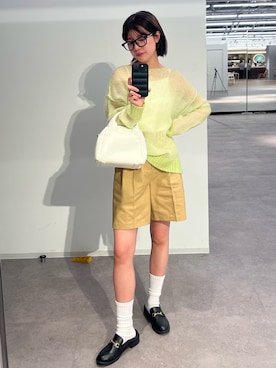 「アイテム（ニット/セーター、グリーン系）」を使った、𝐑𝐈𝐎さん（レディース・163cm）の冬コーディネート