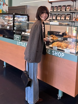 「アイテム（テーラードジャケット）」を使った、𝐑𝐈𝐎さん（レディース・163cm）の秋コーディネート
