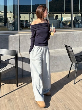 「アイテム（ニット/セーター）」を使った、𝐑𝐈𝐎さん（レディース・163cm）の秋コーディネート