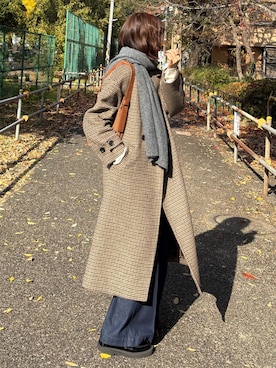 「アイテム（ストール/ショール）」を使った、𝐑𝐈𝐎さん（レディース・163cm）の秋コーディネート