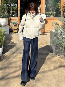 「FREE'S MART（フリーズマート）のフロントポケットソフトバギーデニム（デニムパンツ）」を使った、𝐑𝐈𝐎さん（レディース・163cm）の秋コーディネート