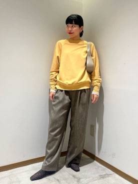 イエロー系のアイテムを使った「サマーニット」の人気ファッション