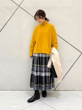 「URBAN RESEARCH DOORS（アーバンリサーチドアーズ）のタートルネックニット（ニット/セーター）」を使った、井上　裕美さん（レディース・158cm）の冬コーディネート