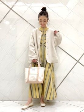 「シャツワンピ」｜「アイテム（ノーカラージャケット）」を使った、イノウエ ユミさん（レディース・158cm）の冬コーディネート