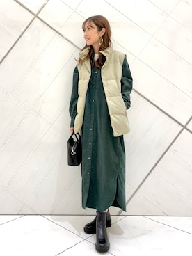 「URBAN RESEARCH DOORS（アーバンリサーチドアーズ）のラウンドボストンミニバッグ（ショルダーバッグ）」を使った、井上　裕美さん（レディース・158cm）の秋コーディネート