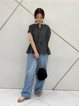 「かぐれ（カグレ）のフェードデニムイージーパンツ（デニムパンツ、ブルー系）」を使った、井上　裕美さん（レディース・158cm）の夏コーディネート