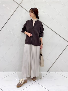 「URBAN RESEARCH DOORS(アーバンリサーチドアーズ)のアイテム(スカート)」を使った、井上 裕美さん(レディース・158cm)の秋コーディネート