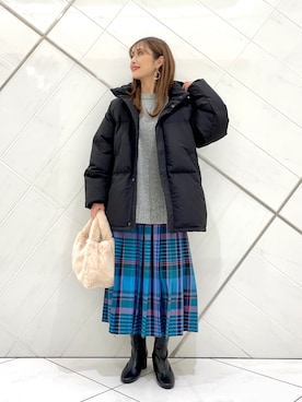 「アイテム（ダウンジャケット/コート）」を使った、井上　裕美さん（レディース・158cm）の冬コーディネート