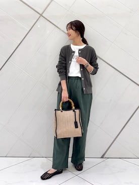 「URBAN RESEARCH DOORS（アーバンリサーチドアーズ）のリネンイージーパンツ（その他パンツ、グリーン系）」を使った、井上　裕美さん（レディース・158cm）の春コーディネート