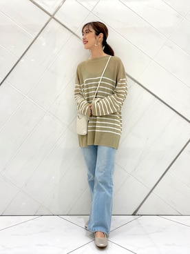 「URBAN RESEARCH DOORS（アーバンリサーチドアーズ）のフレアデニムパンツ（デニムパンツ）」を使った、井上　裕美さん（レディース・158cm）の夏コーディネート