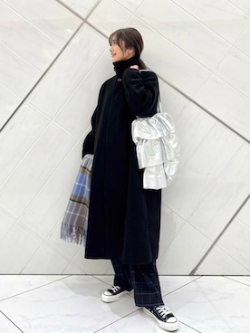 「URBAN RESEARCH DOORS（アーバンリサーチドアーズ）のピンタックフリルスタンドカラーブラウス（シャツ/ブラウス）」を使った、井上　裕美さん（レディース・158cm）の冬コーディネート
