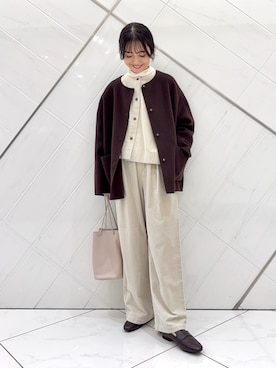 「アイテム（ベスト）」を使った、井上　裕美さん（レディース・158cm）の秋コーディネート