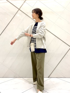 「カーキ」｜「アイテム（スリッポン）」を使った、イノウエ ユミさん（レディース・158cm）の夏コーディネート