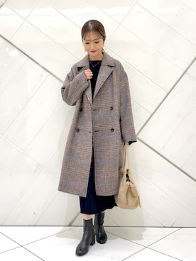 「アーバンリサーチドアーズ」｜「アイテム（チェスターコート）」を使った、井上　裕美さん（レディース・158cm）の秋コーディネート