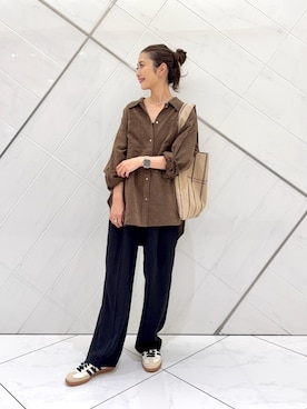 「KBF（ケイビーエフ）のアイテム（キャミソール）」を使った、井上　裕美さん（レディース・158cm）の秋コーディネート