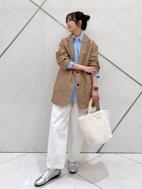 「URBAN RESEARCH DOORS（アーバンリサーチドアーズ）の『別注』beej×DOORS　ワッフルトートバッグ（トートバッグ、ホワイト系）」を使った、井上　裕美さん（レディース・158cm）の春コーディネート