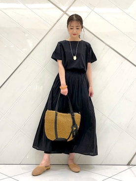 「アーバンリサーチドアーズ」｜「アイテム（その他）」を使った、井上　裕美さん（レディース・158cm）の春コーディネート