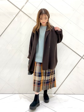 「アイテム（その他アウター、ブラウン系）」を使った、井上　裕美さん（レディース・158cm）の秋コーディネート