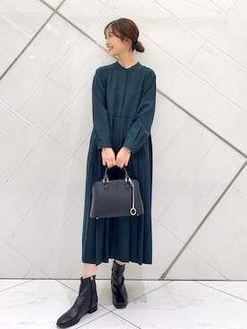 「アイテム（ワンピース）」を使った、井上　裕美さん（レディース・158cm）の秋コーディネート