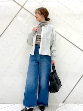 「アイテム（ローファー）」を使った、井上　裕美さん（レディース・158cm）の冬コーディネート