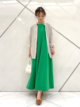 「URBAN RESEARCH DOORS（アーバンリサーチドアーズ）のダブルガーゼバンドカラーシャツ（シャツ/ブラウス）」を使った、井上　裕美さん（レディース・158cm）の夏コーディネート