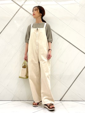 「アイテム（オールインワン・サロペット、ホワイト系）」を使った、井上　裕美さん（レディース・158cm）の春コーディネート