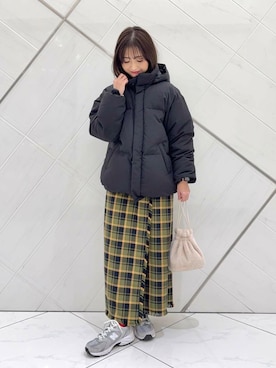 「寒い」｜「アイテム（ダウンジャケット/コート）」を使った、井上　裕美さん（レディース・158cm）の冬コーディネート