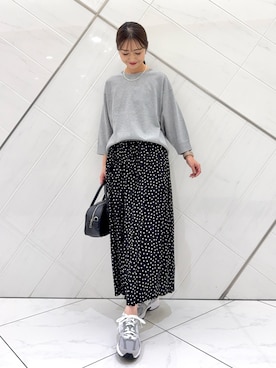 「かぐれ（カグレ）のアイテム（スカート）」を使った、井上　裕美さん（レディース・158cm）の秋コーディネート