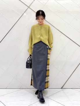 「アイテム（ボストンバッグ）」を使った、井上　裕美さん（レディース・158cm）の秋コーディネート