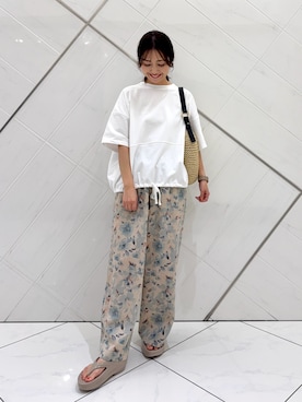 「かぐれ（カグレ）のアイテム」を使った、井上　裕美さん（レディース・158cm）の春コーディネート