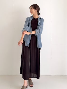 「URBAN RESEARCH DOORS（アーバンリサーチドアーズ）のシアーデニムシャツ（シャツ/ブラウス）」を使った、井上　裕美さん（レディース・158cm）の夏コーディネート
