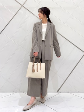 「RODE SKO（ロデスコ）のアイテム」を使った、井上　裕美さん（レディース・158cm）の冬コーディネート