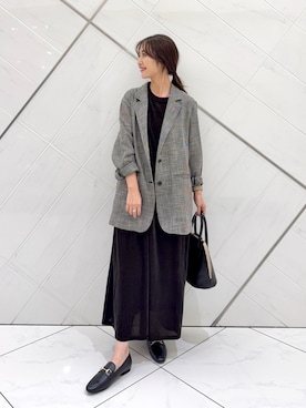 「アイテム（ネックレス）」を使った、井上　裕美さん（レディース・158cm）の秋コーディネート