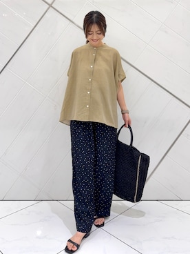 「URBAN RESEARCH DOORS（アーバンリサーチドアーズ）のシャンブレーワイドシャツ（シャツ/ブラウス、ベージュ系）」を使った、井上　裕美さん（レディース・158cm）の夏コーディネート